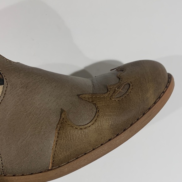 Leopard Pattern Ankle Booties - Brown - Picture 9 of 16